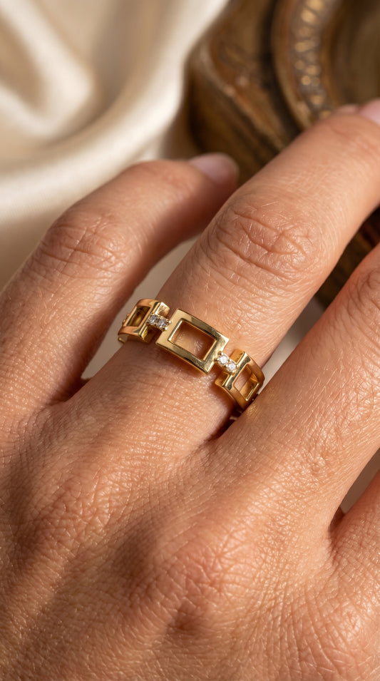 Square Link Dainty Round Diamond Wedding Band