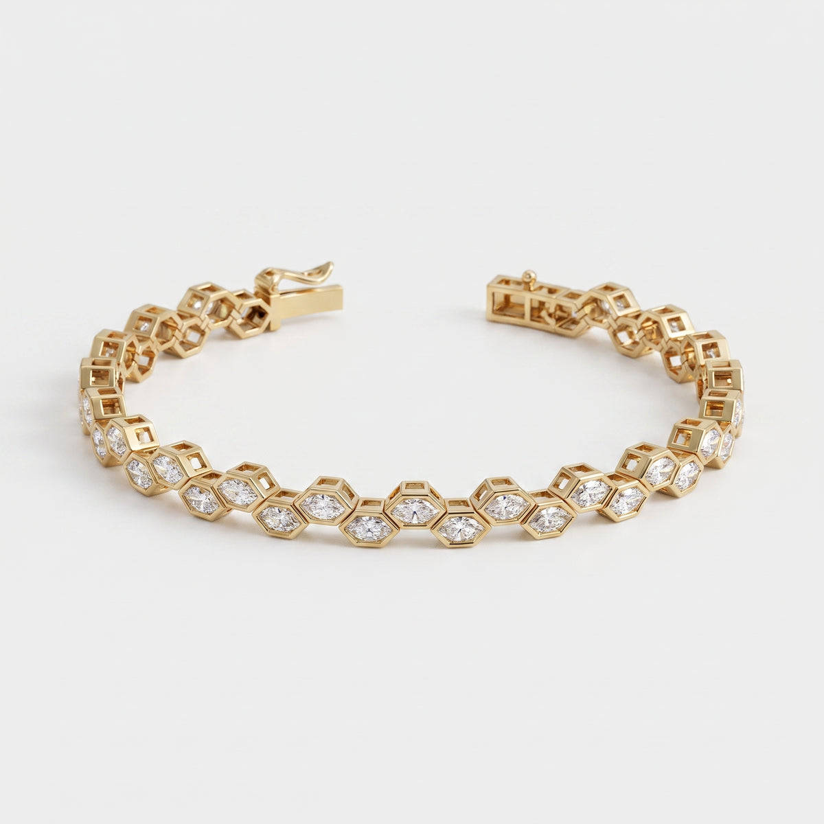 Modern Aurelia Dutch Marquise Diamond Fashion Bracelet