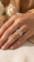 Uniqe Statement Wide Round & Emerald Diamond Band