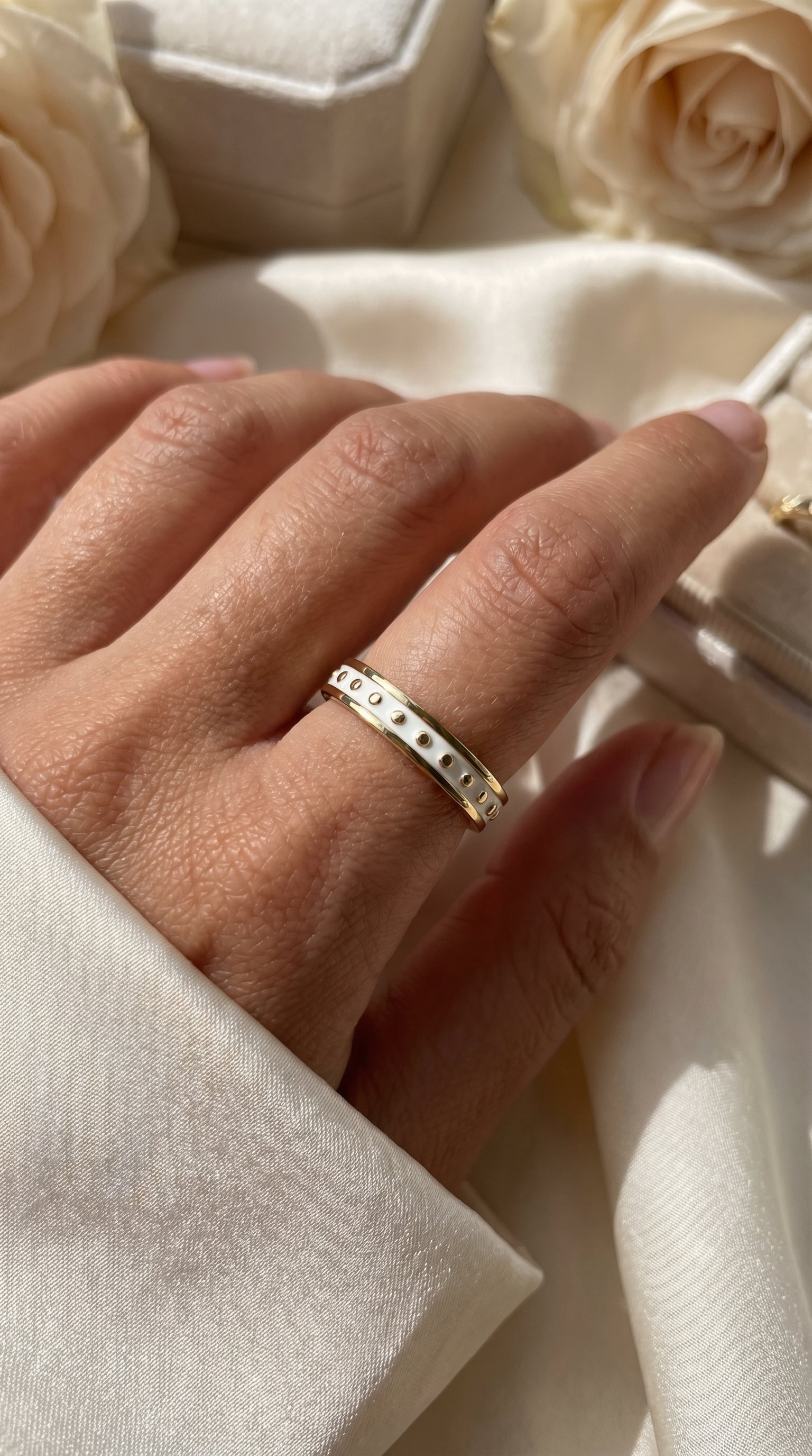 Minimlist Design Wedding Metal Band