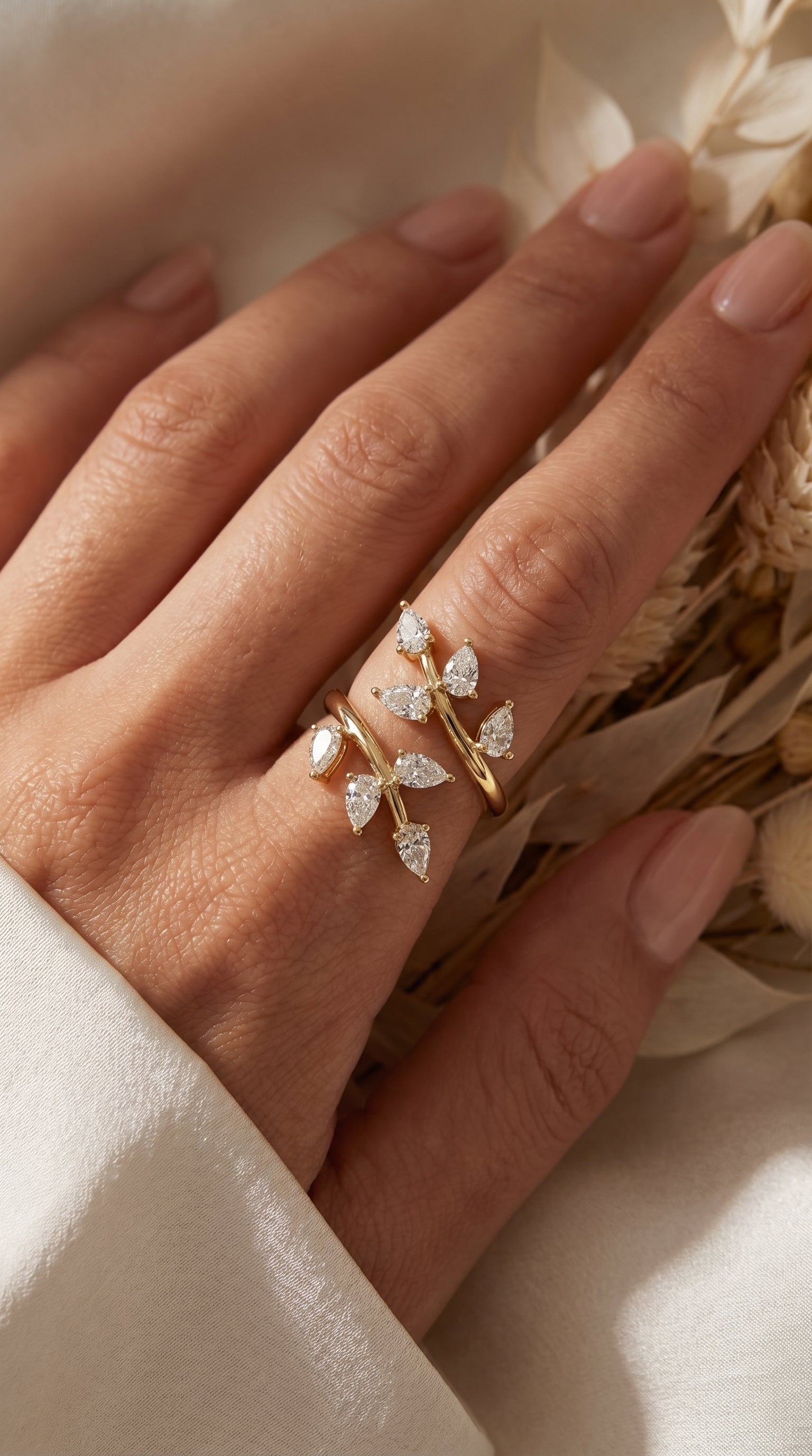 Pear Diamond Curved Design Band
