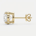 Round Diamond Stud Earring