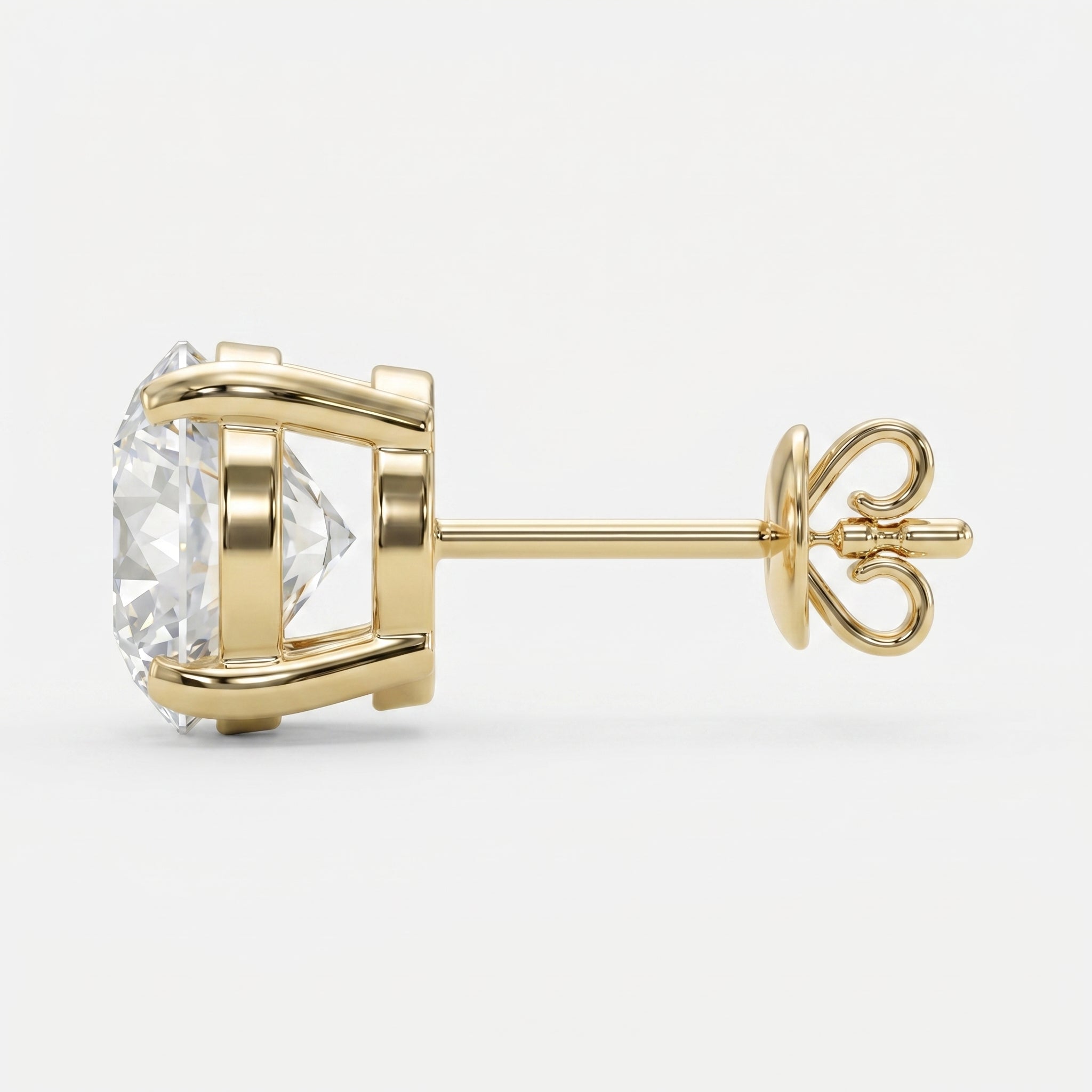 Round Diamond Stud Earring