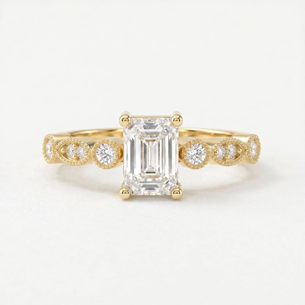 Antique Line Emerald Ring