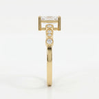 Antique Line Emerald Ring
