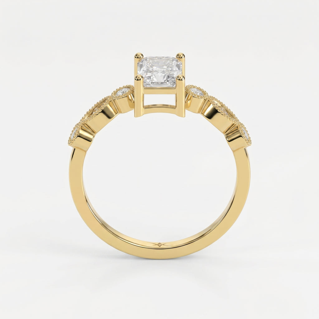 Antique Line Emerald Ring