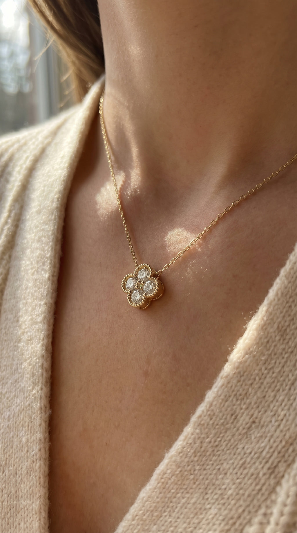 Heritage Clover Diamond Pendant Necklace