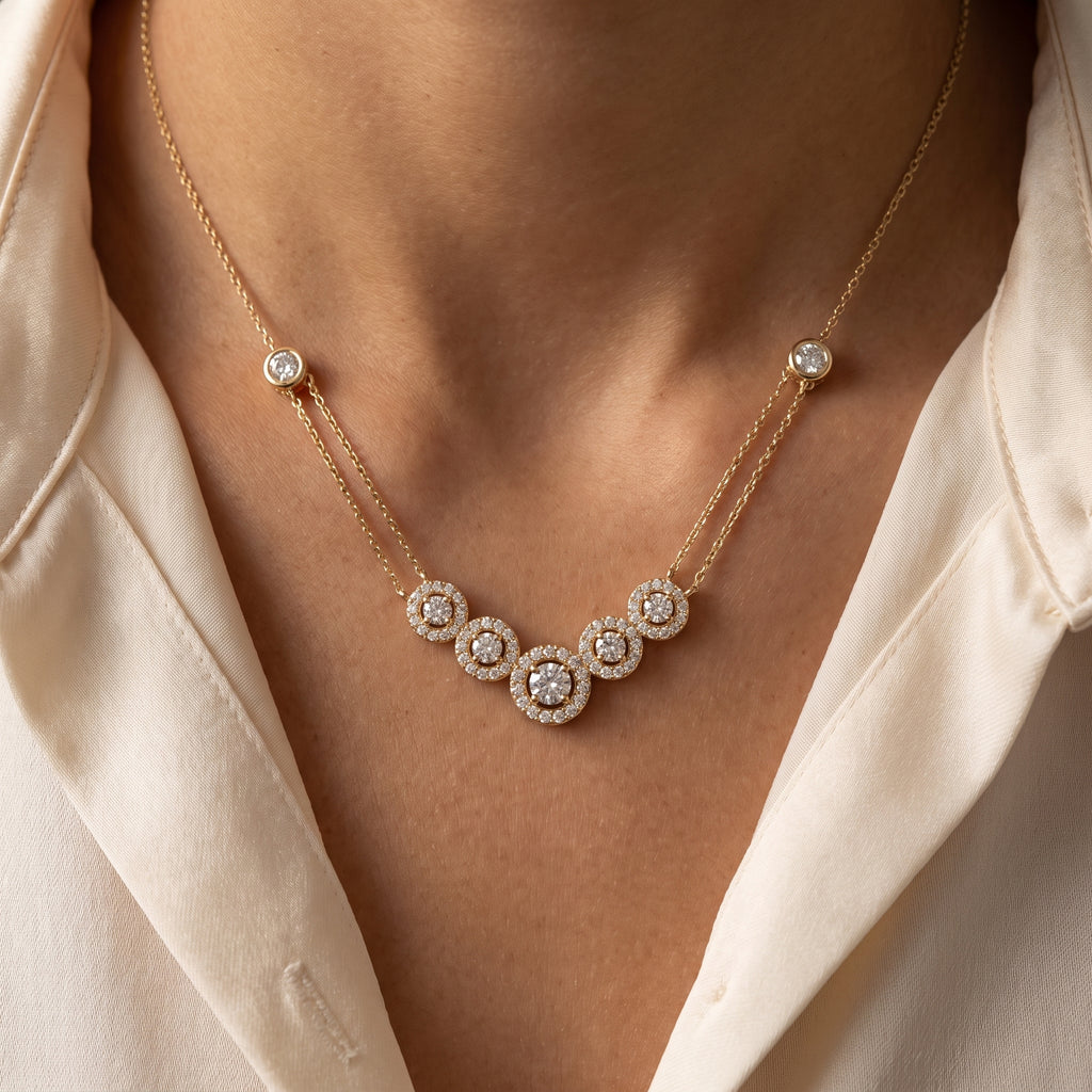 Elegant Round Brilliant Halo Design Fashion Necklace