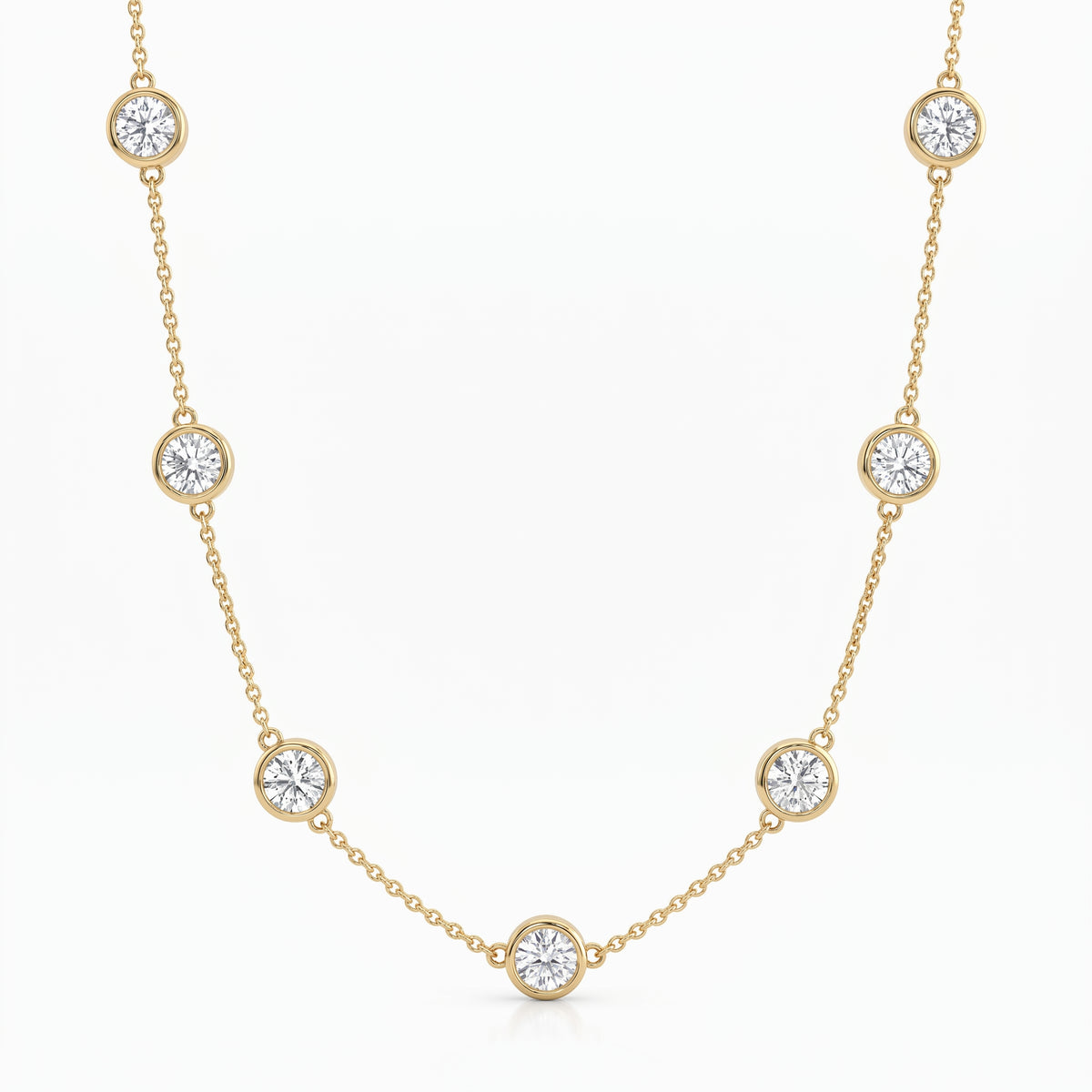 Modern Élan Lumière Round Diamond Fashion Necklace