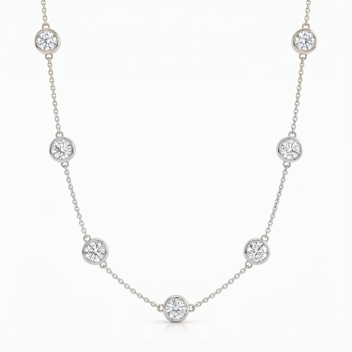 Modern Élan Lumière Round Diamond Fashion Necklace