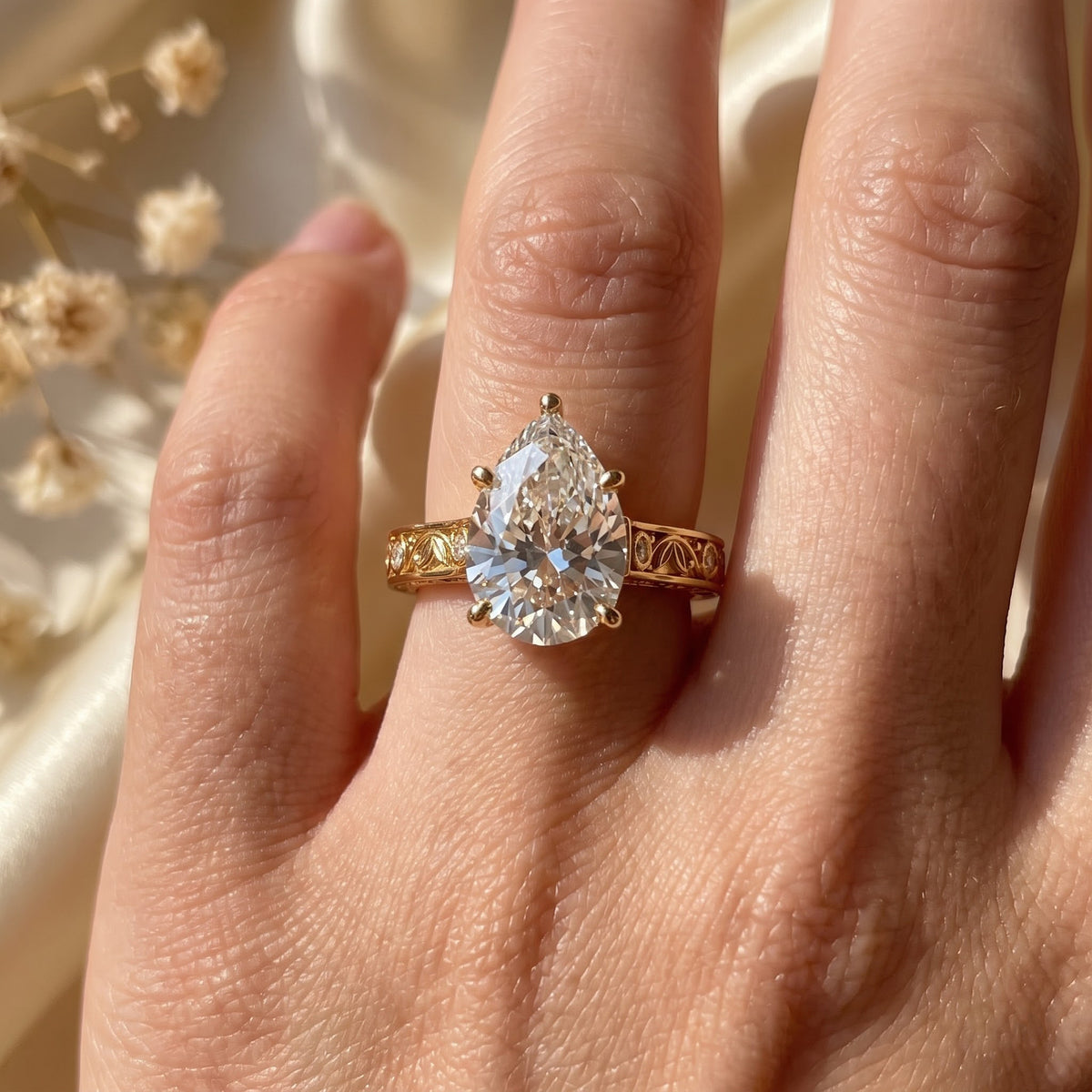 Aurelia Fleur Floral Pear Diamond Vintage Ring