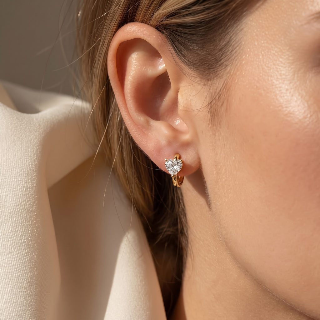 Élan Heart-shaped diamond huggie Hoops earrings
