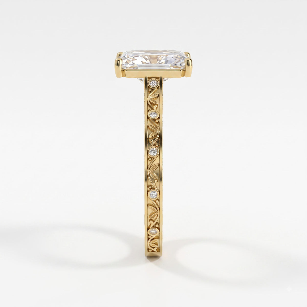 Eternal Radiance Luxe Radiant-Cut Diamond Vintage Ring