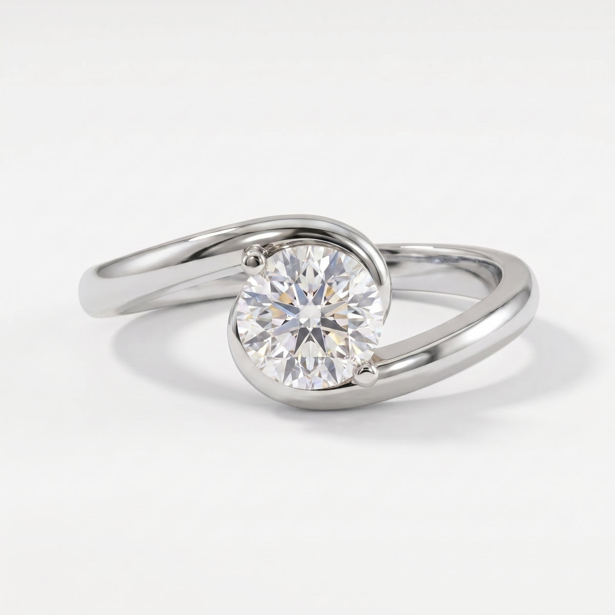 Round brilliant diamond bypass Solitaire ring
