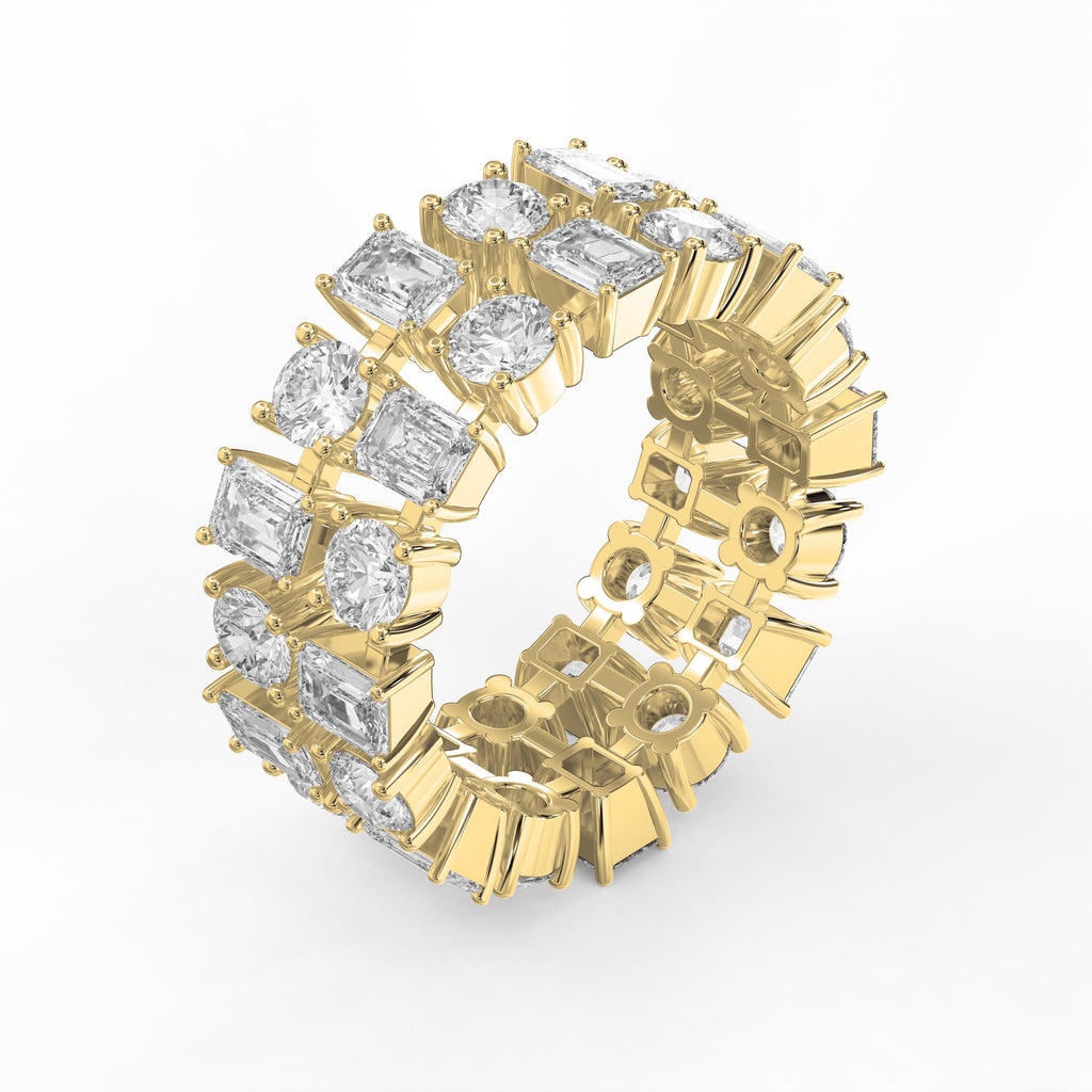 Uniqe Statement Wide Round & Emerald Diamond Band