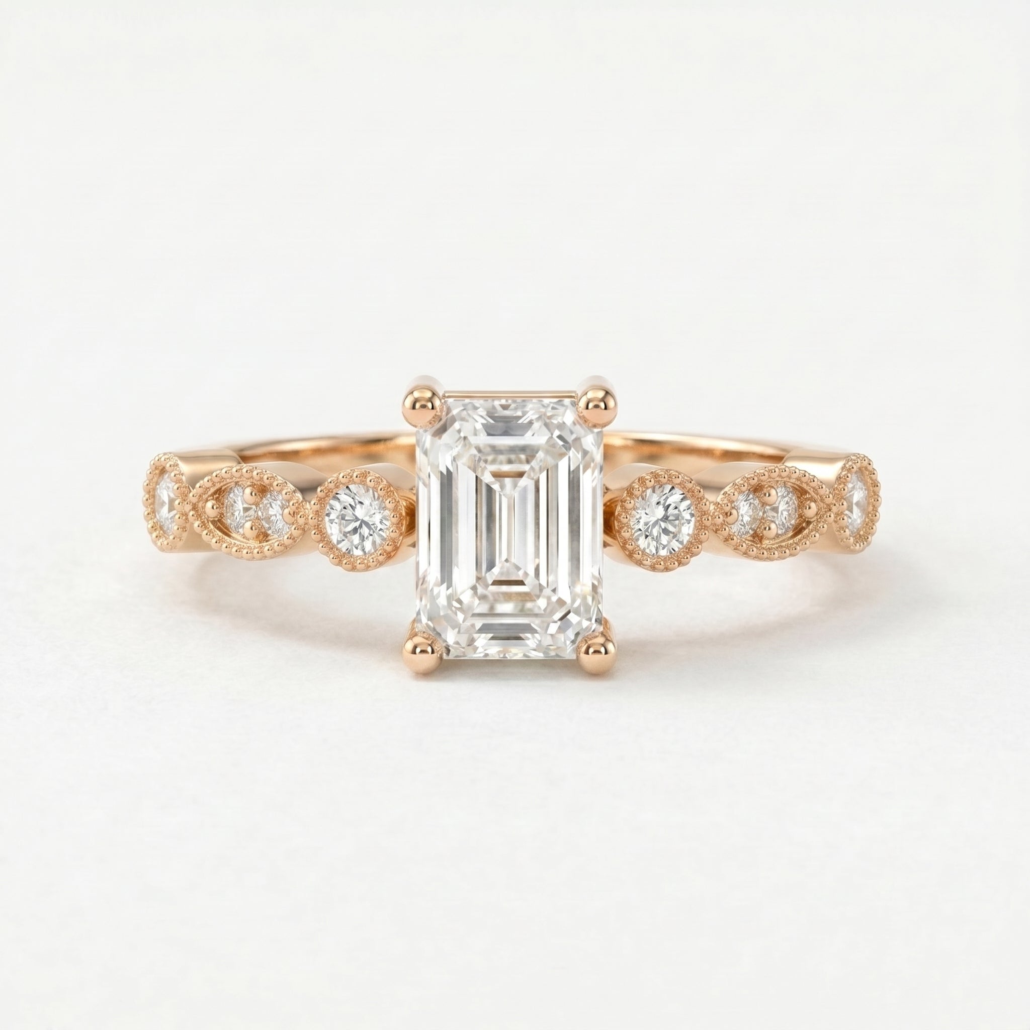Antique Line Emerald Ring