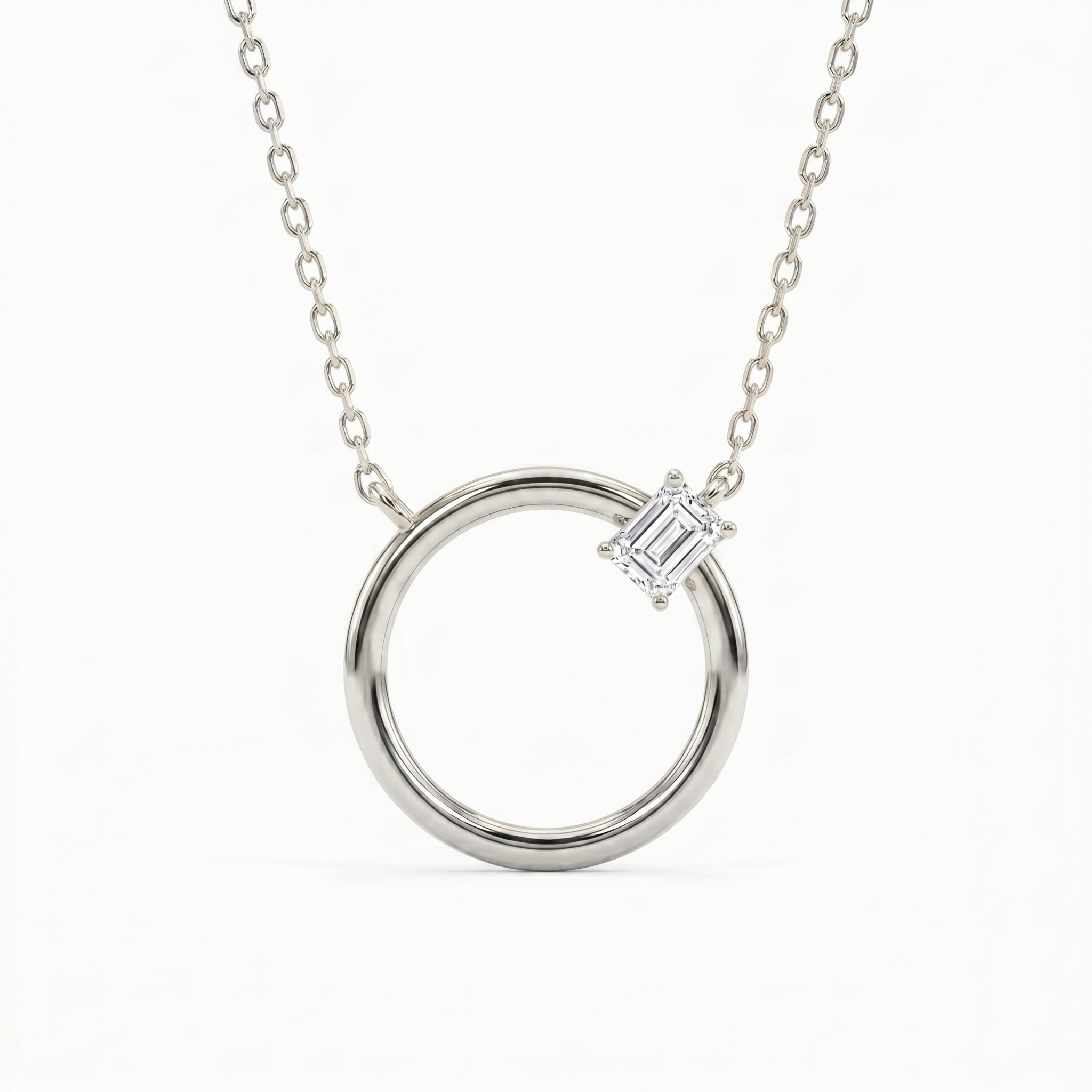 Circle Design Diamond Pendant Necklace