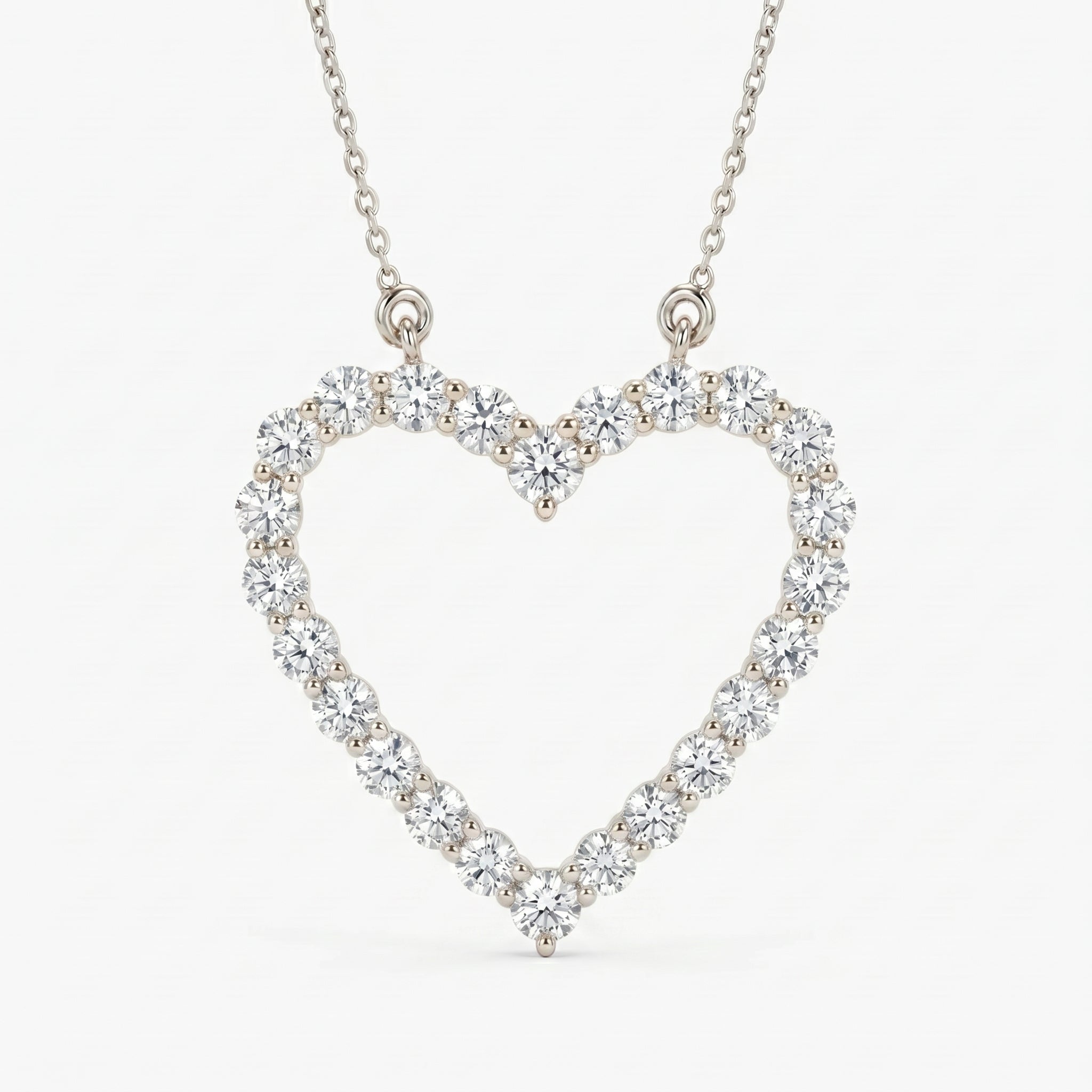 Classic Heart Shape Design Round Brilliant Diamond Pendant