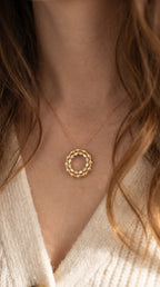 Elegant Diamond Wave Circle Pendant Necklace