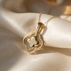 Round Diamond Elegant Clover Bloom Pendant Necklace