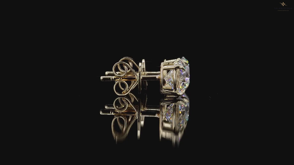 Round Diamond Stud Earring